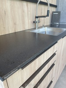 taurus terazzo dark - realisation 1