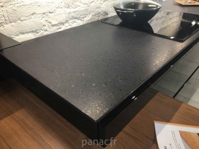 taurus terazzo dark - realisation 2