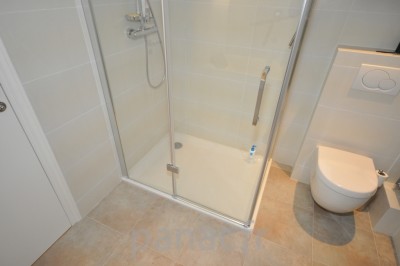 Paroi et porte de douche sur mesure