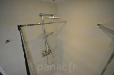 Paroi et porte de douche sur mesure