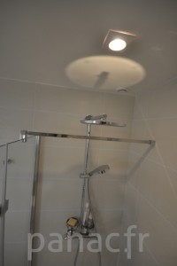 Paroi et porte de douche sur mesure