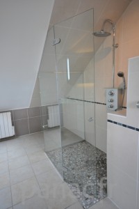 Paroi et porte de douche sur mesure