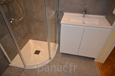 Paroi et porte de douche sur mesure