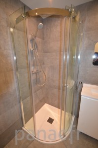 Paroi et porte de douche sur mesure