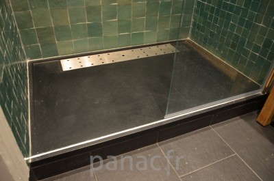 Paroi et porte de douche sur mesure