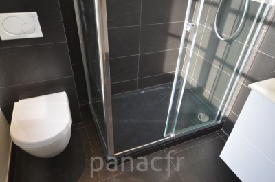 Paroi et porte de douche sur mesure