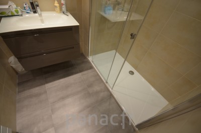 Paroi et porte de douche sur mesure