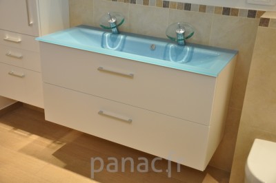 Mobilier salle de bain sur mesure en laque