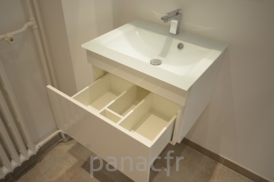 Mobilier salle de bain sur mesure en laque