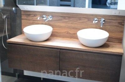 Mobilier salle de bain sur mesure en bois