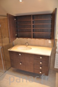 Mobilier salle de bain sur mesure en bois