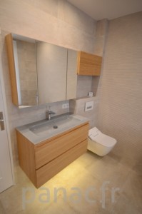 Mobilier salle de bain sur mesure en bois