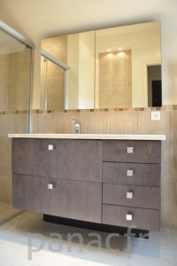 Mobilier salle de bain sur mesure en bois