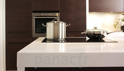 Corian® Plan de travail. Panac Design est le revendeur et l'installateur officiel.
