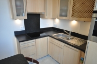 Choix d'une cuisine contemporaine en bois.