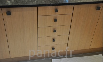 Mobilier salle de bain sur mesure en bois