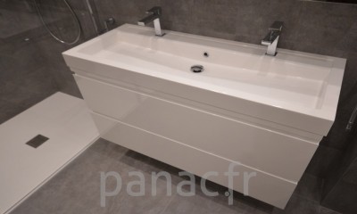 Mobilier salle de bain sur mesure en laque